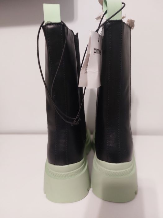 Buty  za  kostkę