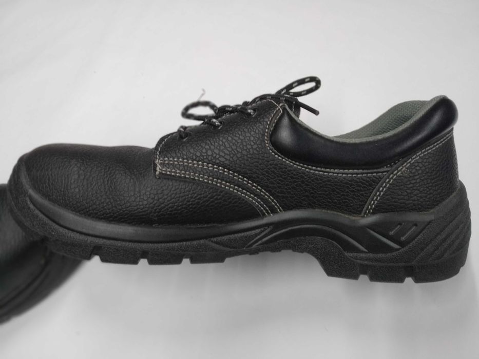 Sapatos de biqueira de aço