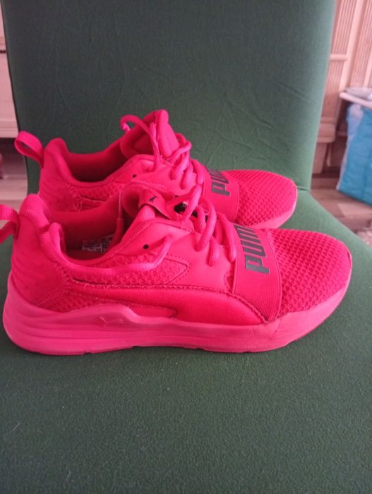 Sprzedam buciki Puma 37