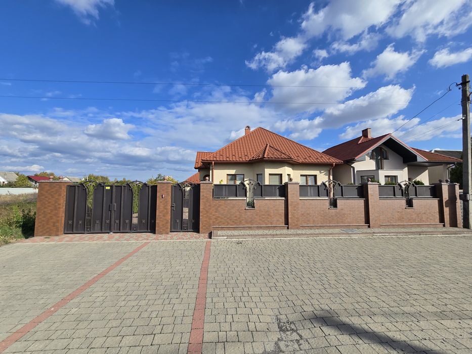 Продаж чудового одноповерхового будинку в передмісті Ужгорода с Холмок