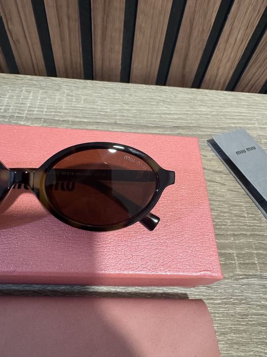 Óculos de Sol Miu Miu – Novos com Caixa