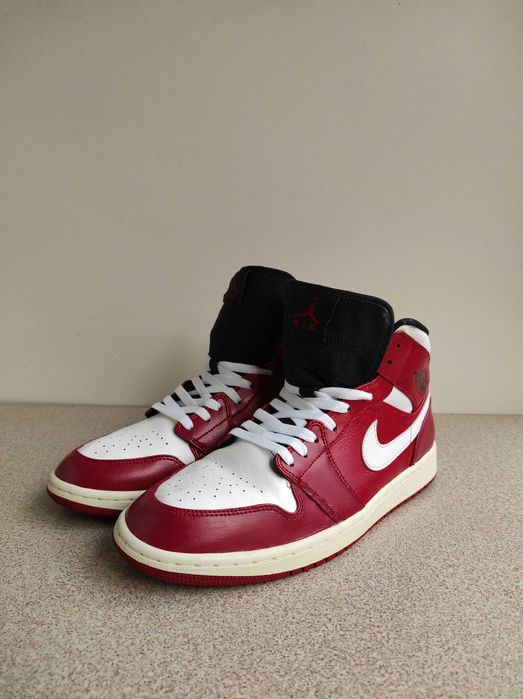 Кроссовки Jordan 1 Mid Chicago