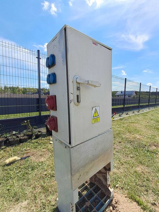 Skrzynka budowlana elektryczna rozbudowana