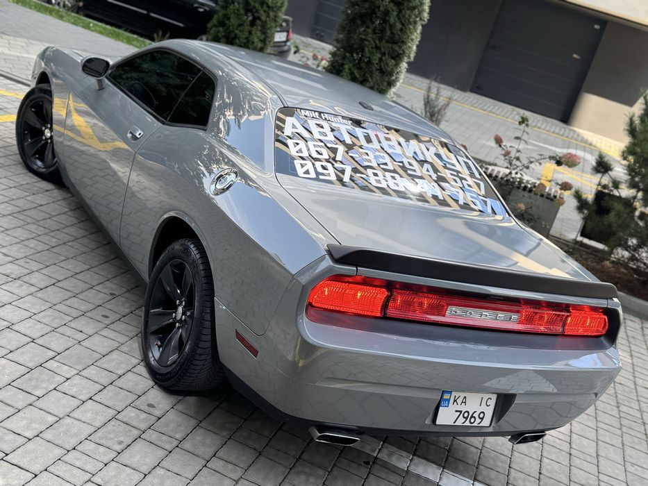 Продам Додж челенжер 3.6 газ бензин