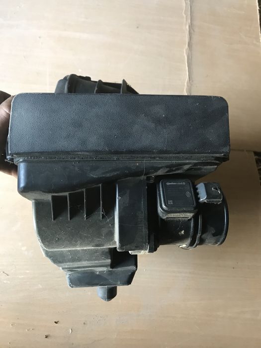 Корпус воздушного фильтра Renault Scenic