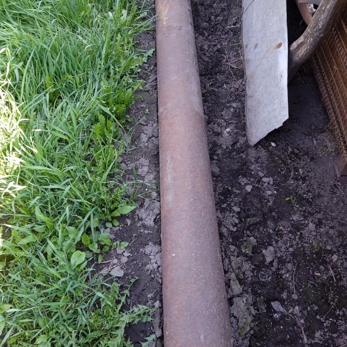 Продам металеву трубу 220 мм.