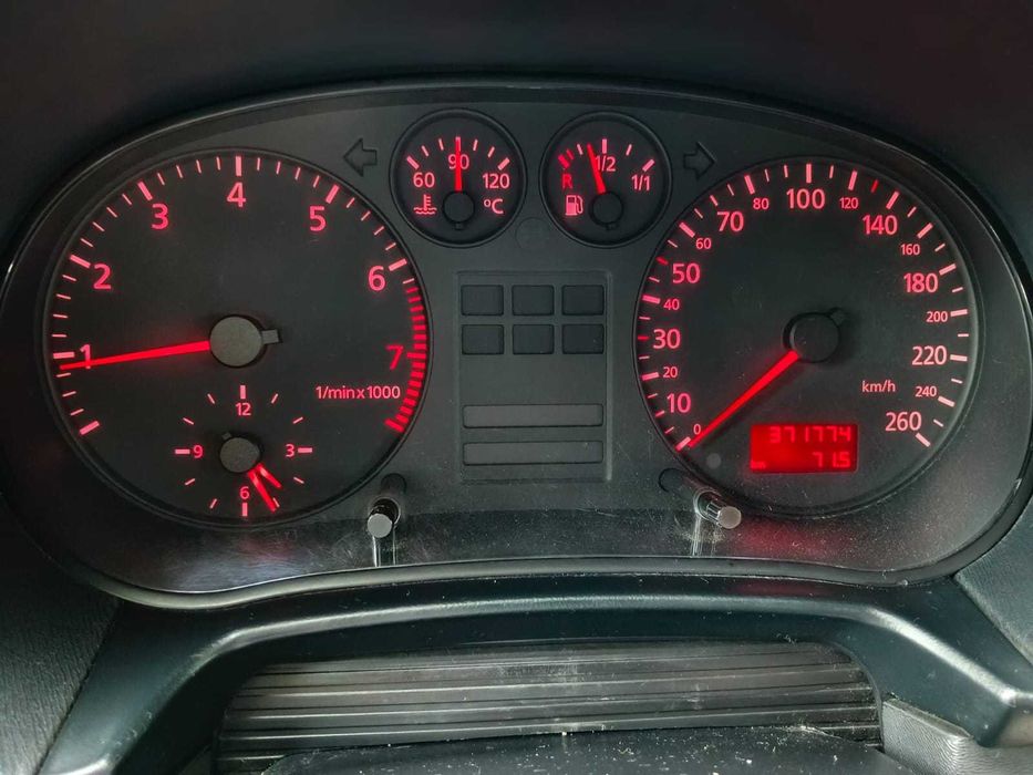 Audi A3 1.6 GPL.