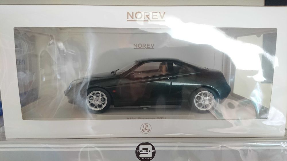 Alfa romeo gtv 916 norev green
