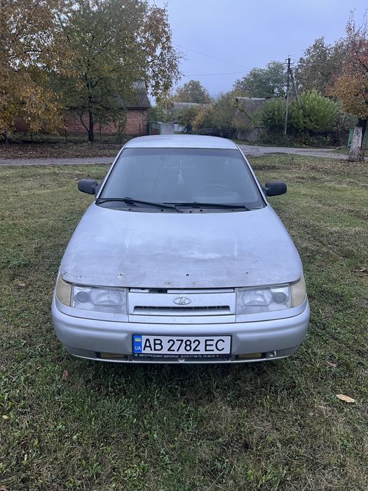 Автомобіль Ваз2112