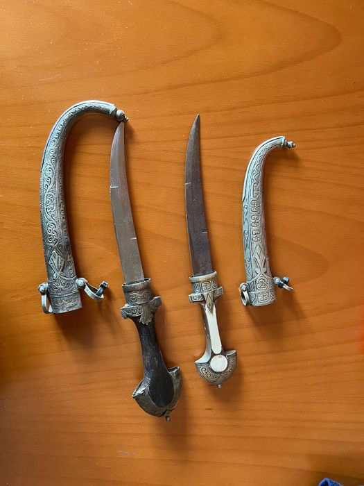 Punhais Marroquinos decorativos