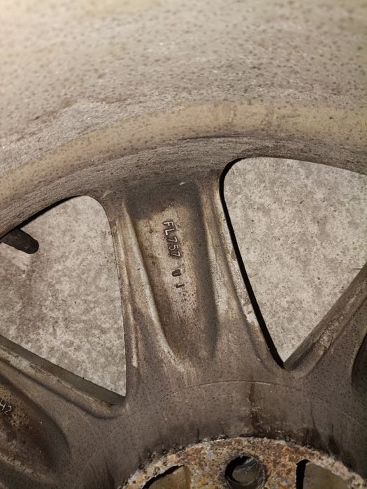 Opony letnie z alufelgami r17