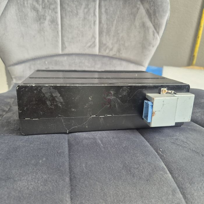 Zmieniarka Clarion pu-2590  z magazynkiem