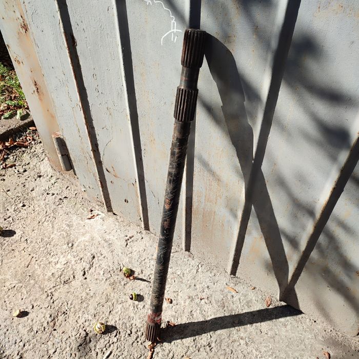 Продам  нову полуось МАЗ