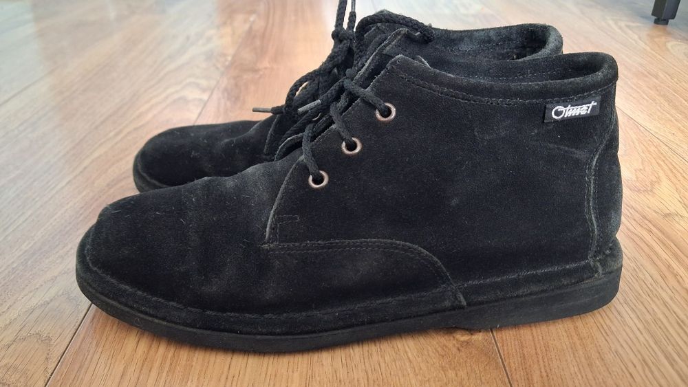 Buty nieocieplane zamszowe 25,3 cm