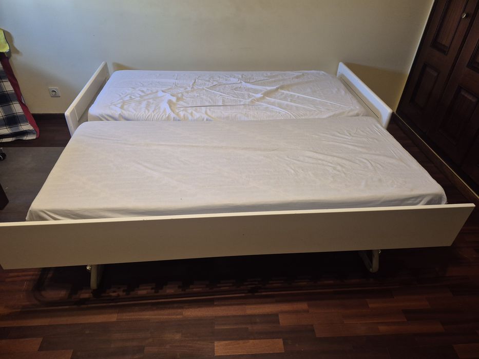 Cama de Solteiro/Casal Branca – Cama Auxiliar com Estrado
