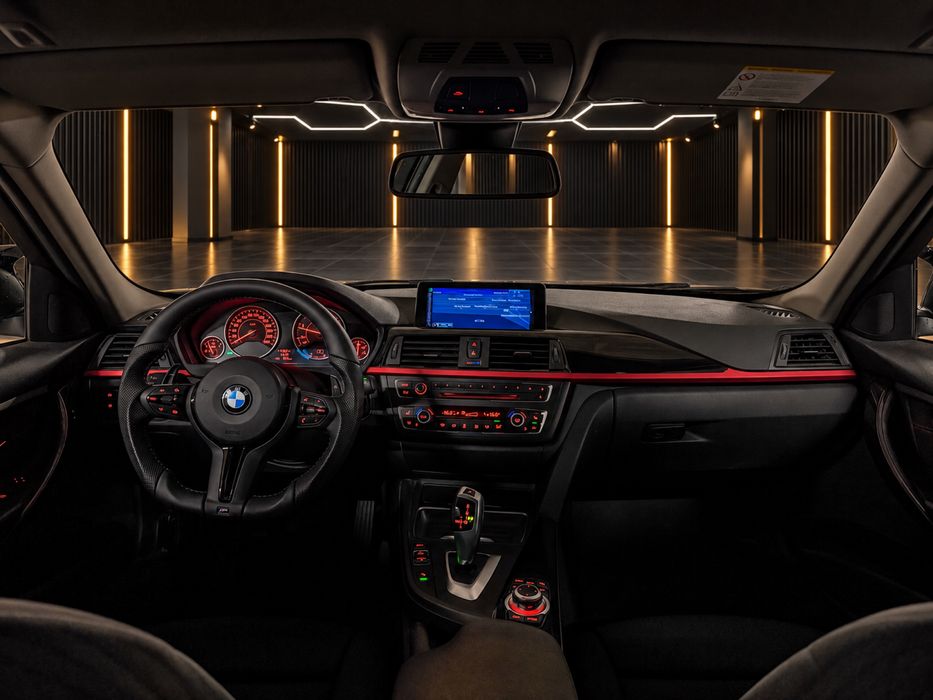 BMW 320d Touring Look M3 (325€ Mês)