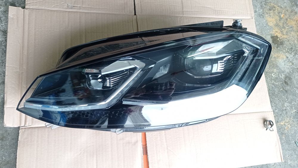 Faróis Originais Audi / Mercedes / VW / Skoda