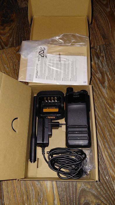 Рація цифрова портативна Hytera HP705 VHF 136-174 МГц 5 Вт 1024 каналу