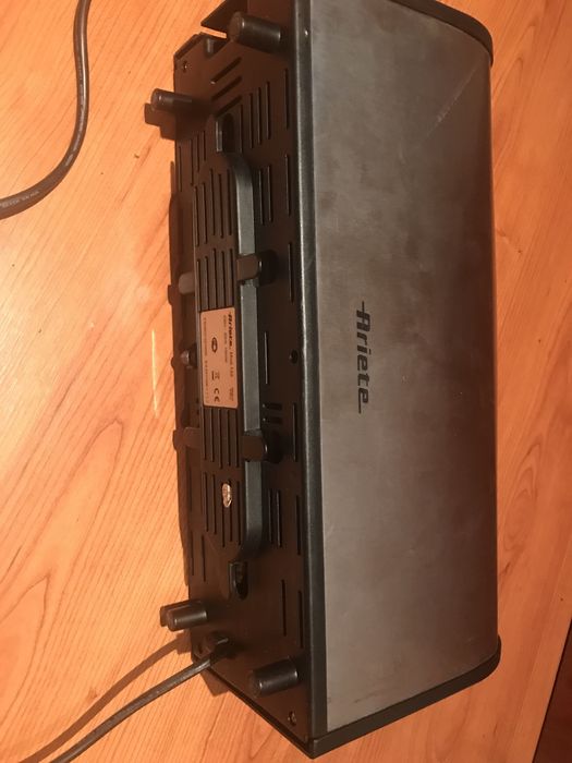 Torradeira 2 compartimentos outra marca Aríete