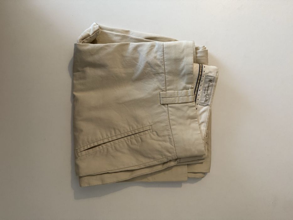 Calças e calções variados