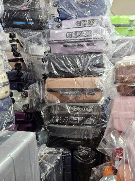 ДЕШЕВО ! Валізи чемоданы сумки на колесах ручна поклажа