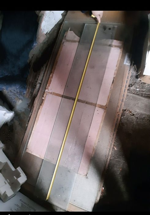 Продам стёкла, и дугу до душевой кабинки