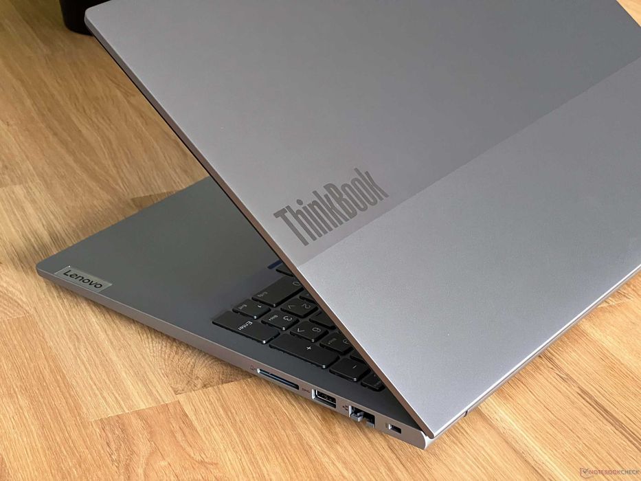 Lenovo ThinkBook G6 16" AMD Ryzen 5 7530U 16 GB RAM 512 GB SSD M2