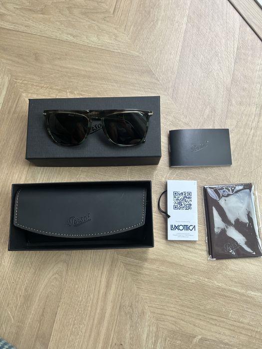 Óculos de sol marca PERSOL ref- po 3225S 115648