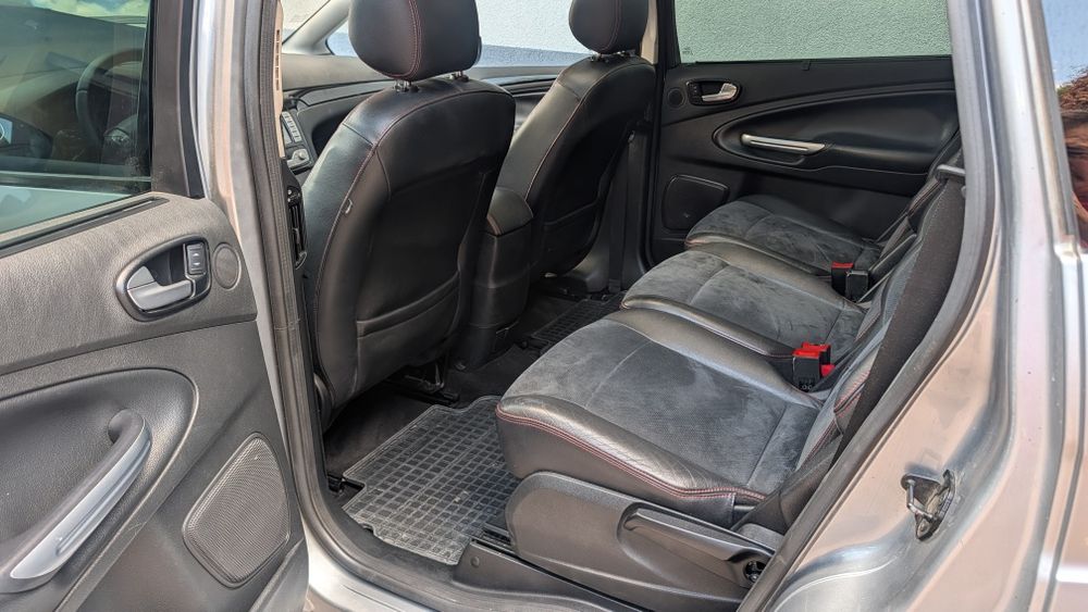 Ford S-MAX 2,2 TDCI ST ,,Convers + navi,,
