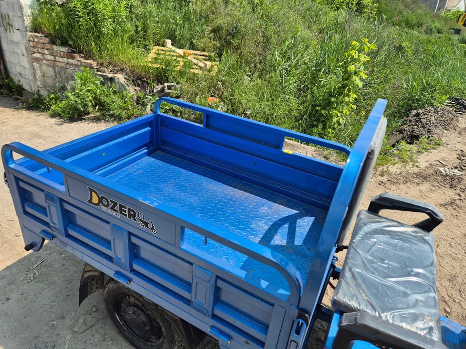 Трицикл Электро DOZER JH 1200 WT до 600 кг 100*150 кабина