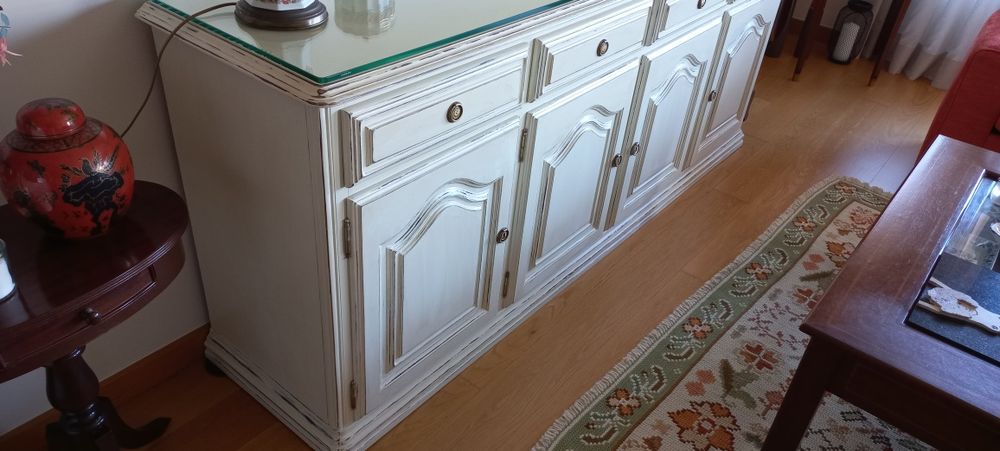 Móvel aparador mogno