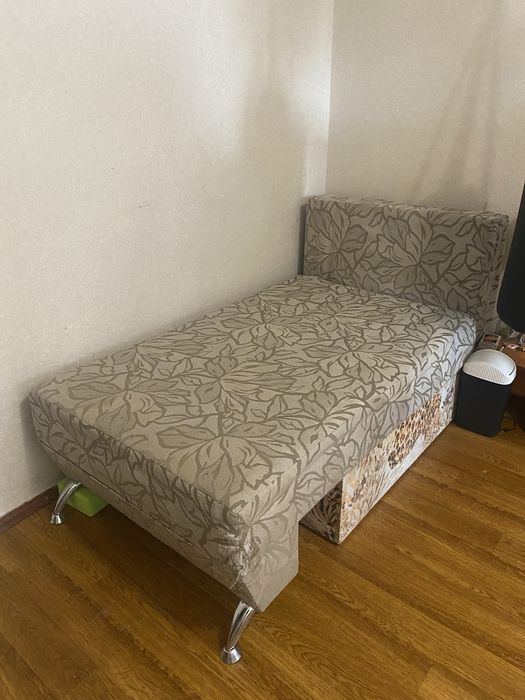 Диван одномісний