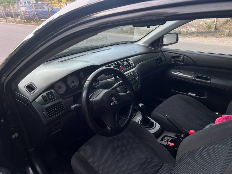 Mitsubishi lancer 9