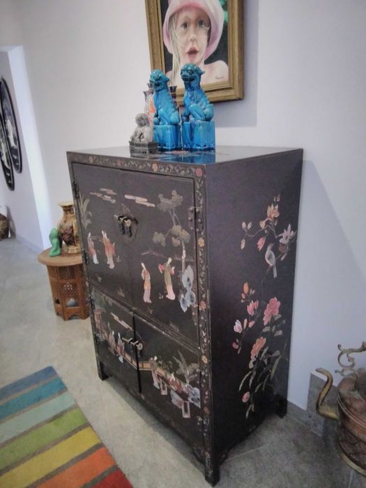 Chinese Lacquer linen cabinet