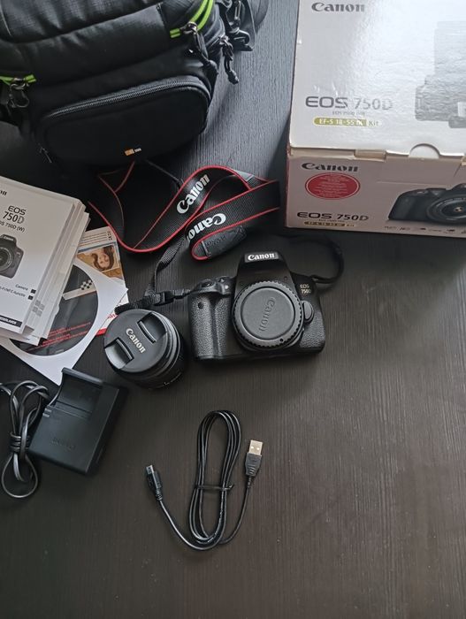 Canon EOS 750D + Obiektyw 18-55mm IS STM | Stan Idealny!