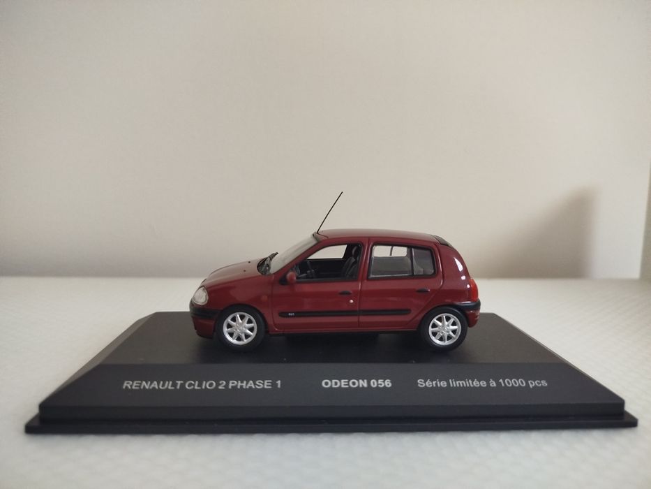 Miniatura Renault Clio II Edição Limitada 1/43 Nova