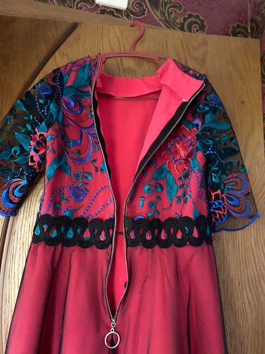 Сукня для дівчинки