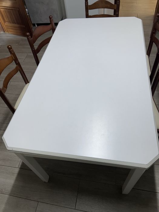 Mesa de cozinha com 6 cadeiras