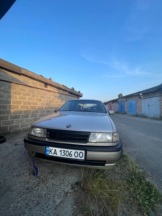 Продам Опель Вектра А 2.0 і
