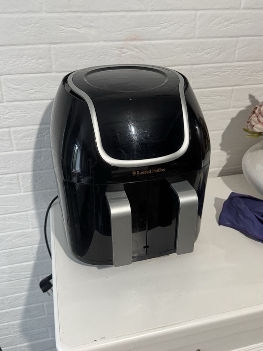 Аэрогриль Russell Hobbs satisfry snappi