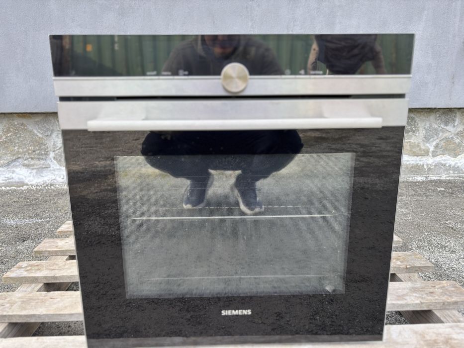 Духовий шкаф Siemens