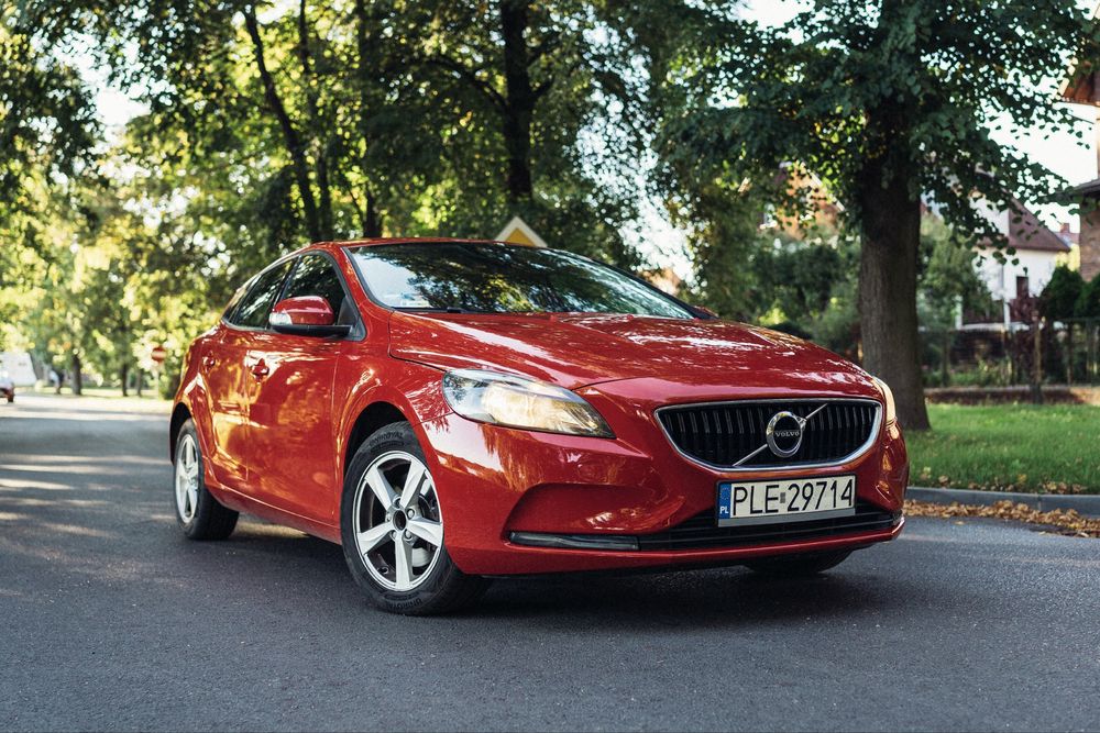 Volvo V40