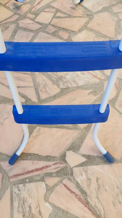 Escada para piscina Bestway