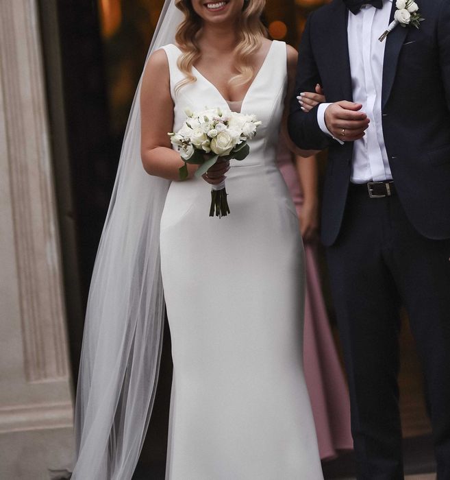 Suknia ślubna rybka syrenka prosta klasyczna Pronovias Eureka