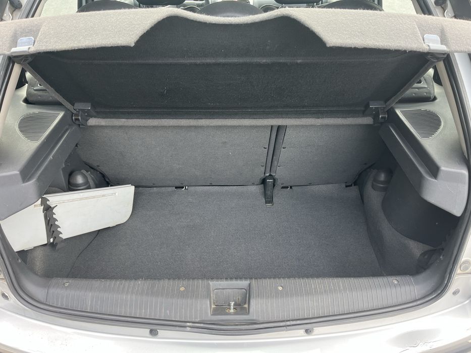 Opel corsa 1.3cdti SO 144000km