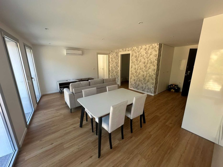 Exclusivo T1 Mobilado c/ Piscina, Ginásio, Spa e Garagem Privada – Pombal