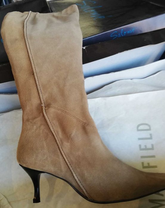 Lote Botas de mulher novas. Vários modelos