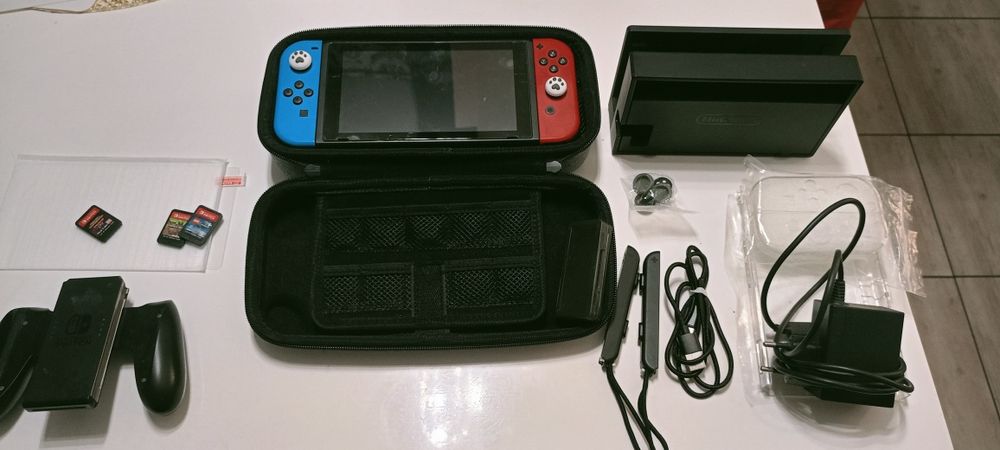 Nitendo switch zestaw z grami
