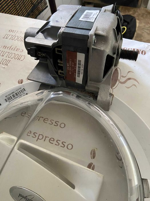 Motor  e  porta  de  maquina  de  lavar  roupa Whirpool  barato .