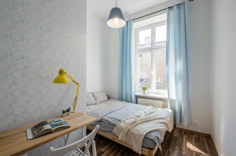 Apartament w samym sercu Łodzi, 5 pokoi, 100m2, parking! 12 osób.